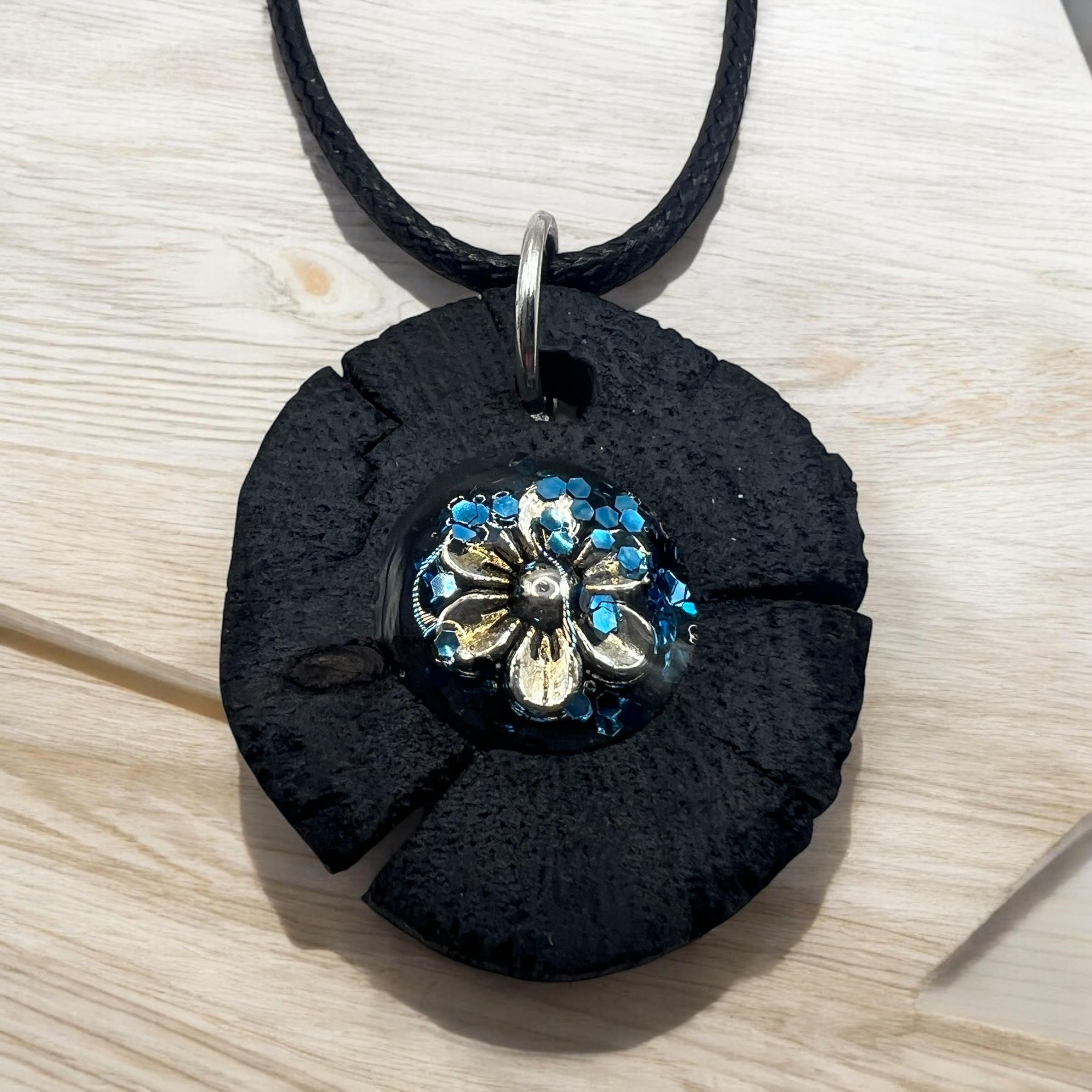 Oval Driftwood Flower Charm Resin Glitter Pendant With 18" Adjustable Necklace