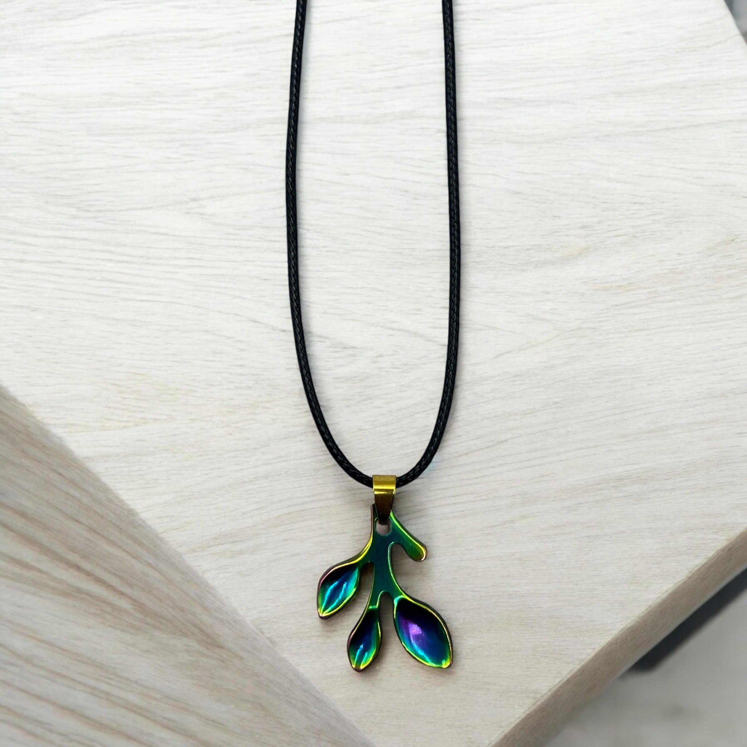 3 Leaf mutli colored stainless steel charm with 18" adjustable Cotton necklace