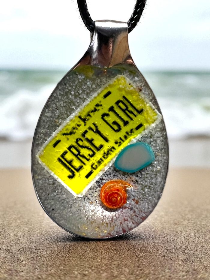 JERSEY GIRL Beach Scene Spoon Necklace